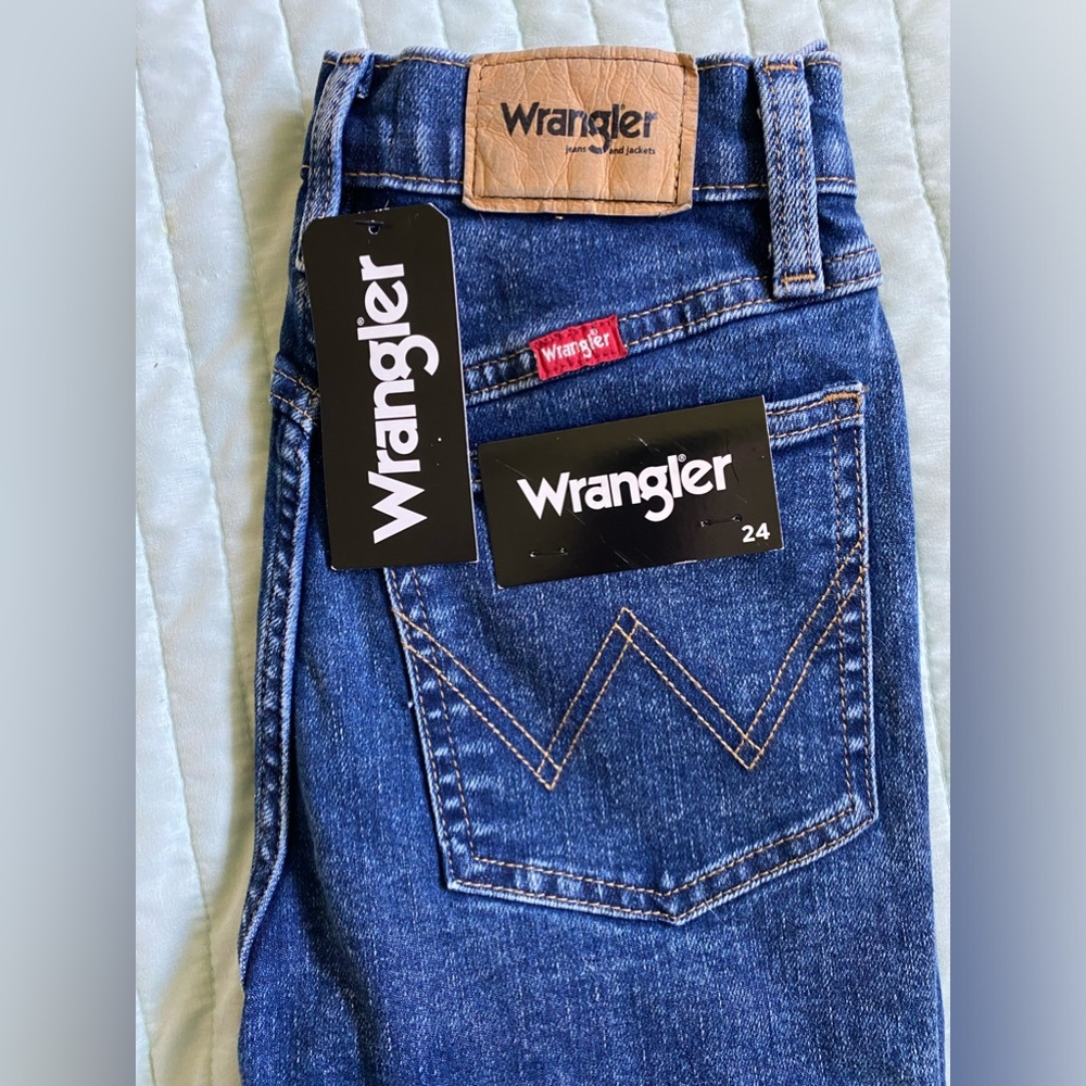 Wrangler Brand New high rise jeans